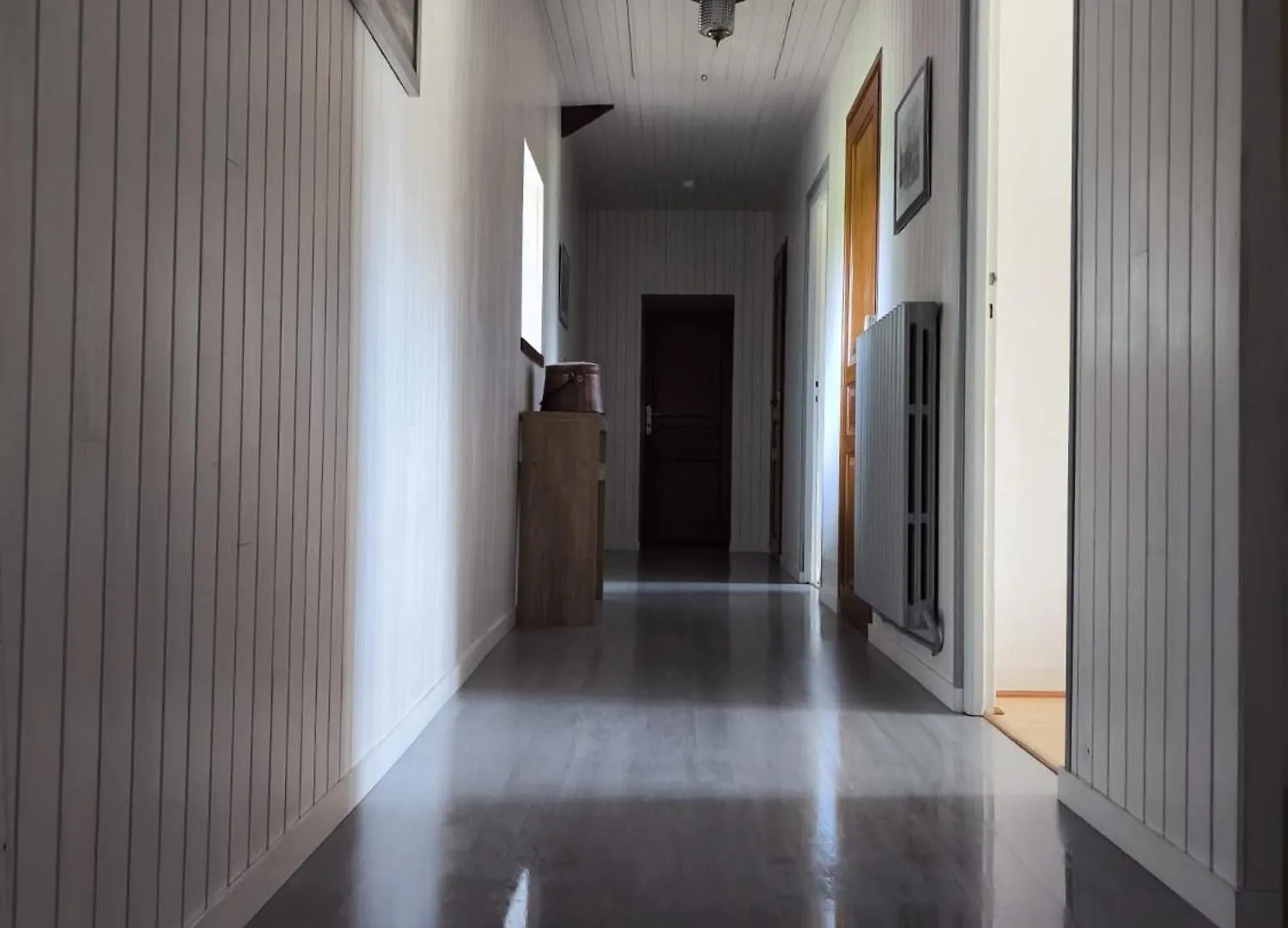 La Grande Maison Dans La Prairie Bonnemain